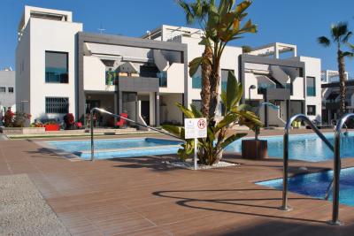 Stueetage lejlighed i Oasis Beach La Zenia 1 Nº 007 in España Casas