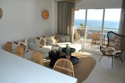 Apartamento en primera línea en Cale de Finestrat - 0040 in España Casas