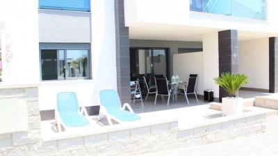 Oasis Beach Punta Prima 9 Nº 095 in España Casas