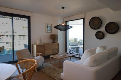 Allonbay Village leiligheter / www.allonbayvillage.com in España Casas