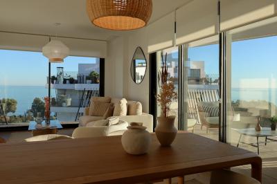 Allonbay Village leiligheter / www.allonbayvillage.com in España Casas