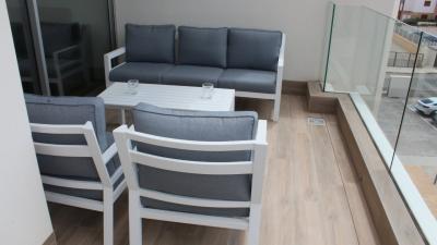 Lej en penthouselejlighed i Residence EMA Villamartin in España Casas