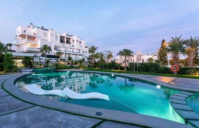 0313 svefnherbergja íbúð í Bali Punta Prima Nº 6031 in España Casas